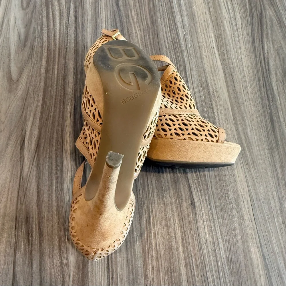 BCBGeneration Anja Beige Cut-Out Heels